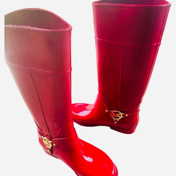 Michael KORS Fulton Harness Tall Rain Boots. - Picture 8 of 8